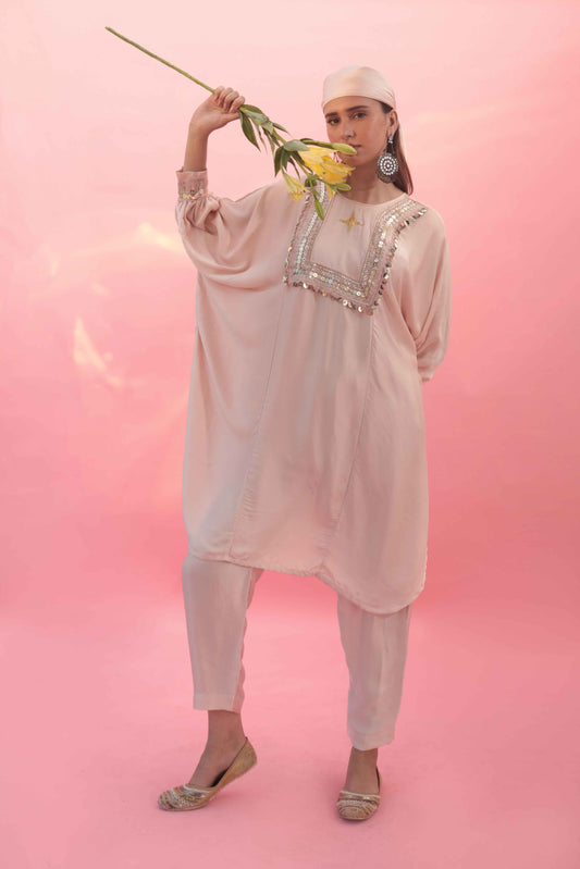 Saba  Pink Kurta Set with Pant | Prahnaaya