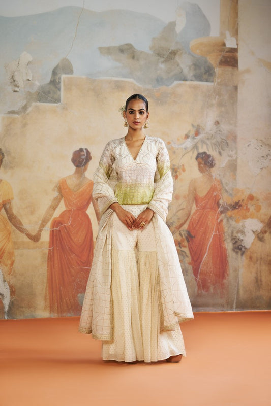GREEN KEDIA SHORT KURTA SET | Aashima Behl