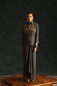 Heart shirt set with a high-low waistcoat(Dark grey) | Enech