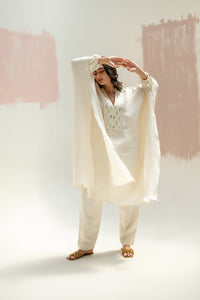 Moroccan Star Kaftan with Pants - White | Prahnaaya