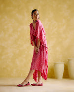 Annika - Pink bandhini kaftan | 5Elements