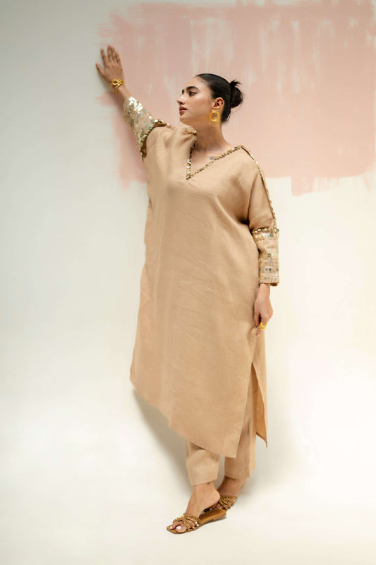 Chamakeen Antifit Linen Kurta with Pants - Beige | Prahnaaya