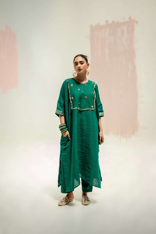 Longline Kaftan Kurta with Pants - Green | Prahnaaya