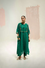 Longline Kaftan Kurta with Pants - Green | Prahnaaya