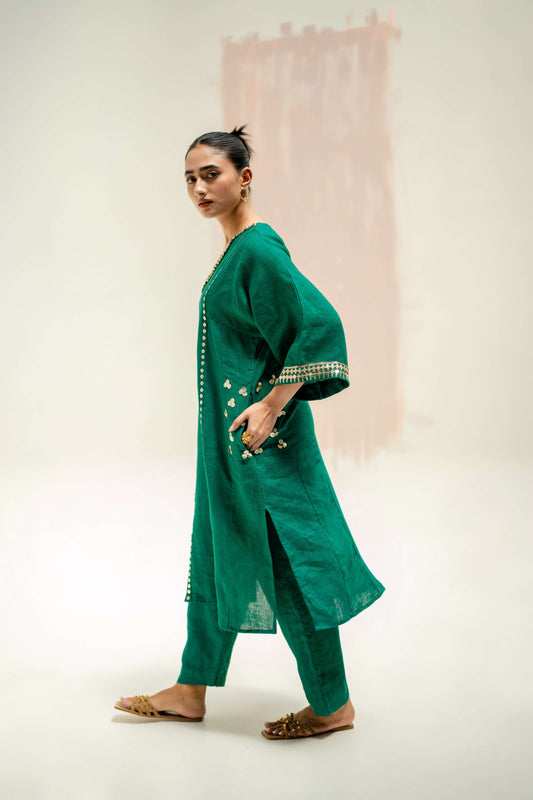 Aaram Choga Kurta with Pants - Green | Prahnaaya