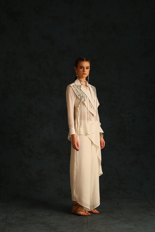 Assymetric shirt set with a cape blazer waistcoat(Off-white) | Enech