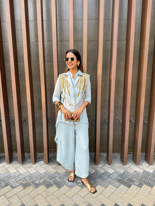 Waterfall shirt set with a cape blazer waistcoat(light blue) | Enech