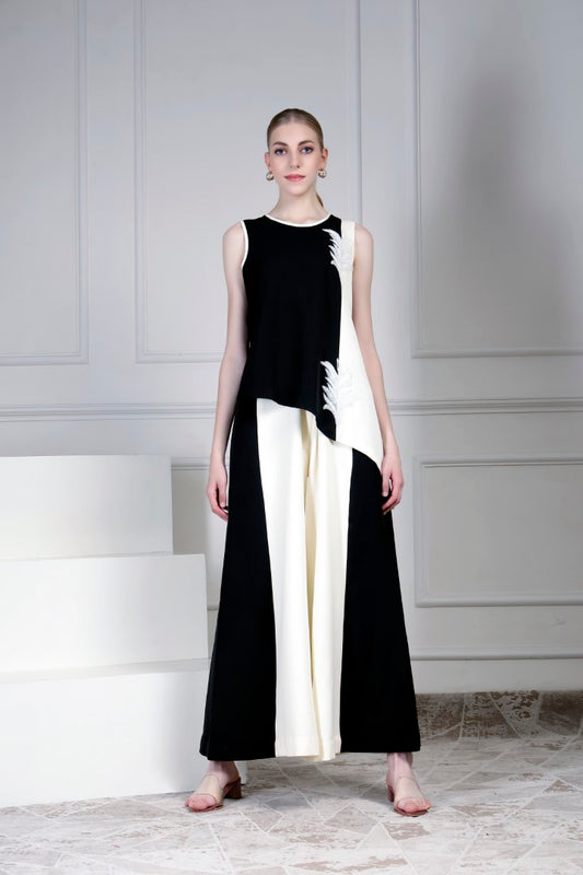 Asymmetrical monochrome top set | House of Supriya