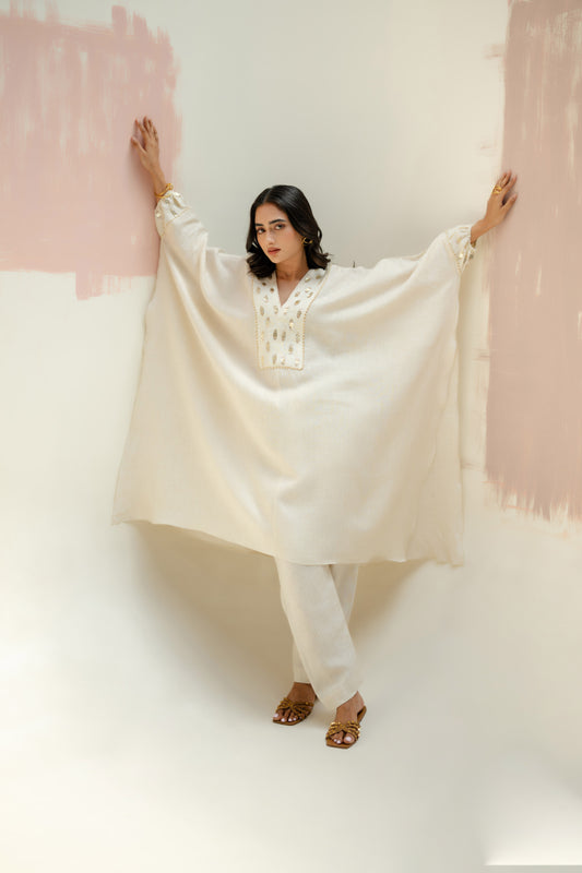 Moroccan Star Kaftan with Pants - White | Prahnaaya