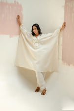 Moroccan Star Kaftan with Pants - White | Prahnaaya