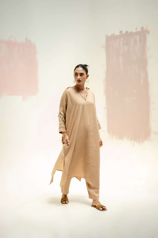 Chamakeen Antifit Linen Kurta with Pants - Beige | Prahnaaya