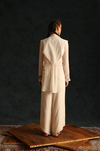 Chinese collar shirt set with a cape blazer waistcoat(Off-white) | Enech