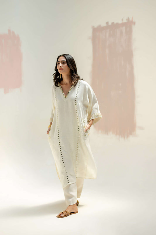 Aaram Choga Kurta with Pants - White | Prahnaaya