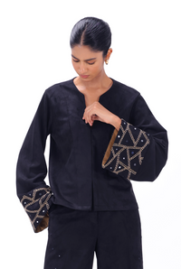 Black Shisha Bell-sleeve Top | AMBR