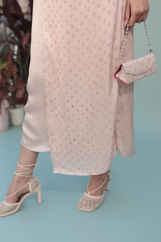 Masbah Pink Blouse with Skirt | Prahnaaya