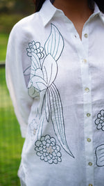 WHITE BIG FLOWER B/W SHIRT | Linen Bloom