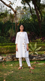WHITE BIG FLORAL TUNIC | Linen Bloom
