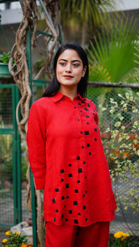 RED BOX SHIRT | Linen Bloom