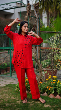 RED BOX SHIRT | Linen Bloom