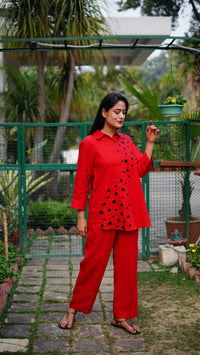 RED BOX SHIRT | Linen Bloom