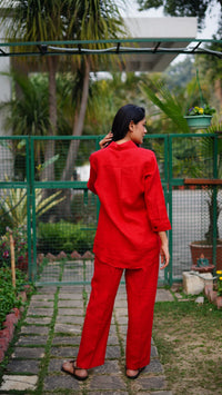 RED BOX SHIRT | Linen Bloom