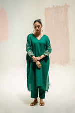 Chamakeen Antifit Linen Kurta with Pants - Green | Prahnaaya