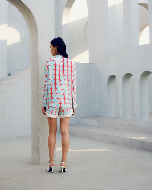 White zip shirt | Pooja Rajgarhia Gupta