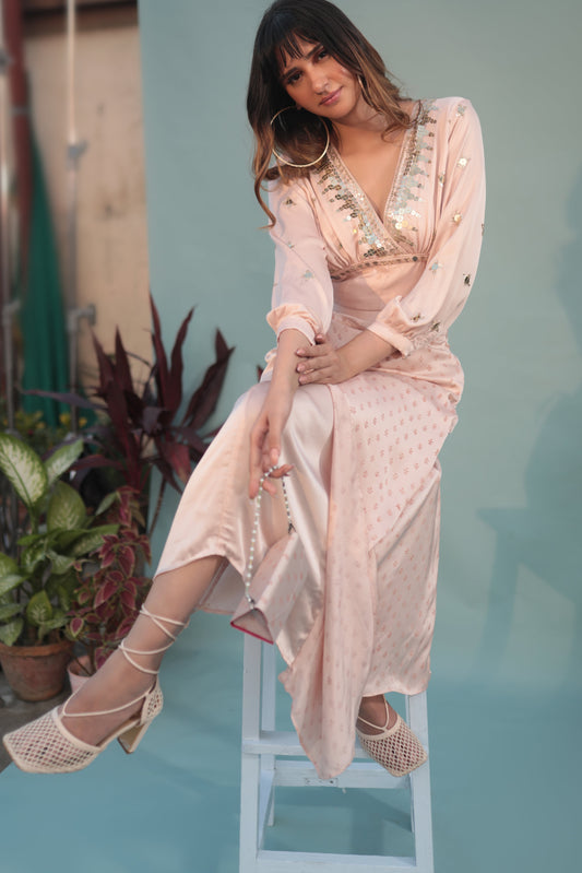 Masbah Pink Blouse with Skirt | Prahnaaya