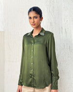 Vaya Satin Shirt | AMBR