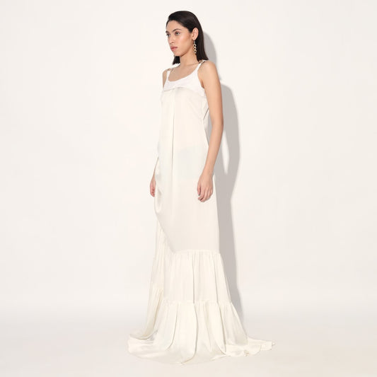 Ingrid tiered gown - White | Linetribe